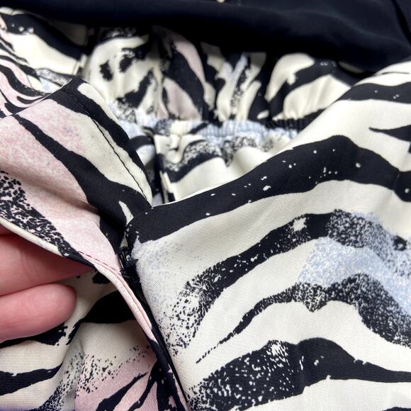 Urban Outfitters Silence + Noise Zebra Print Romper Black Cream Cutout Size S - Picture 4 of 16